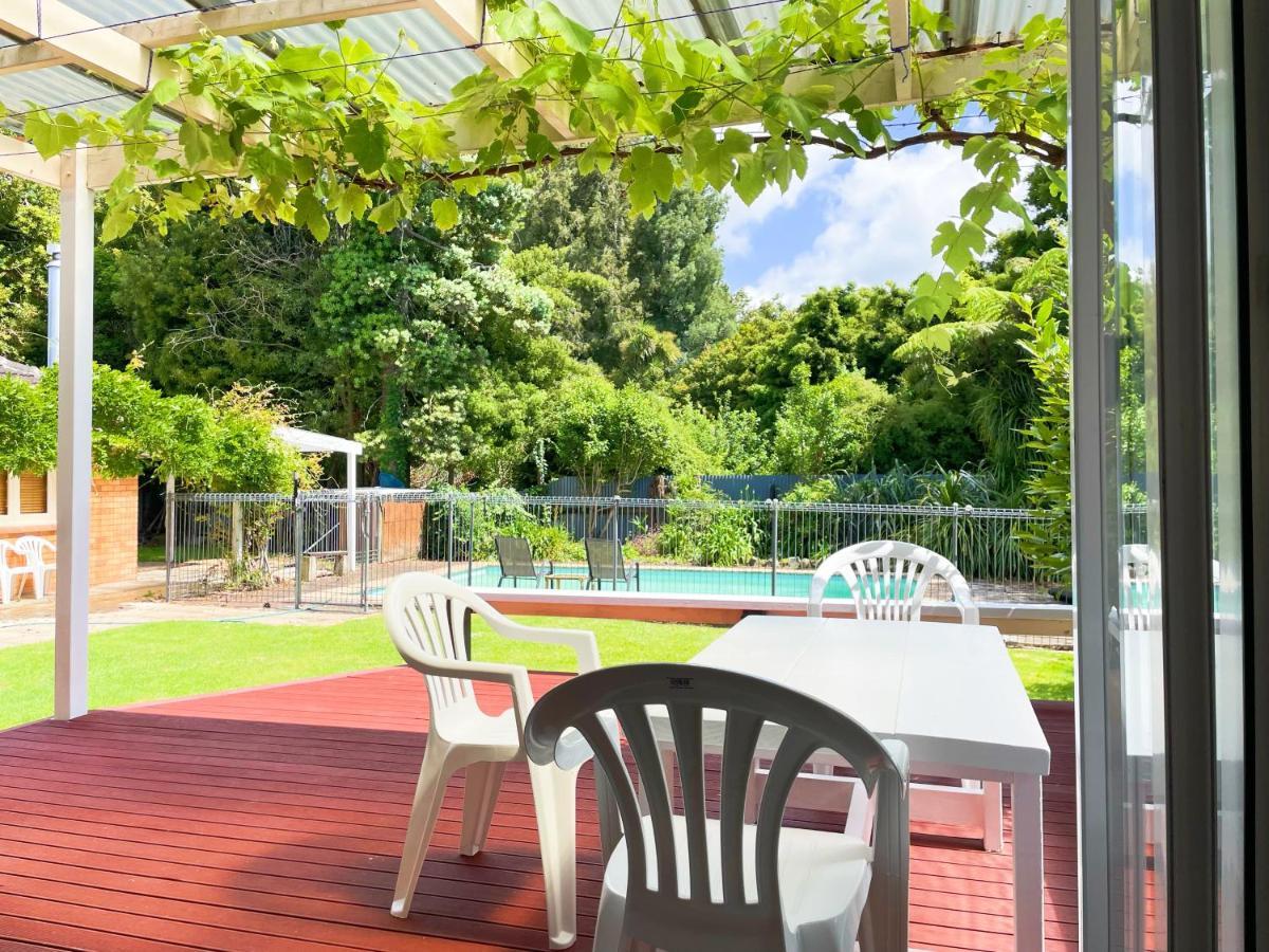 Central Location So Much Space Pool Opens In Summer Villa Hamilton Eksteriør bilde